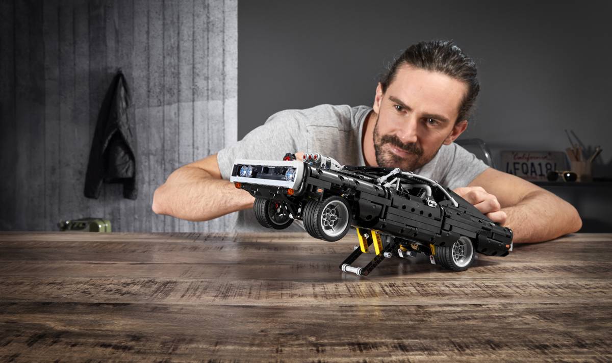 42111 Technic Lifestyle cons 04